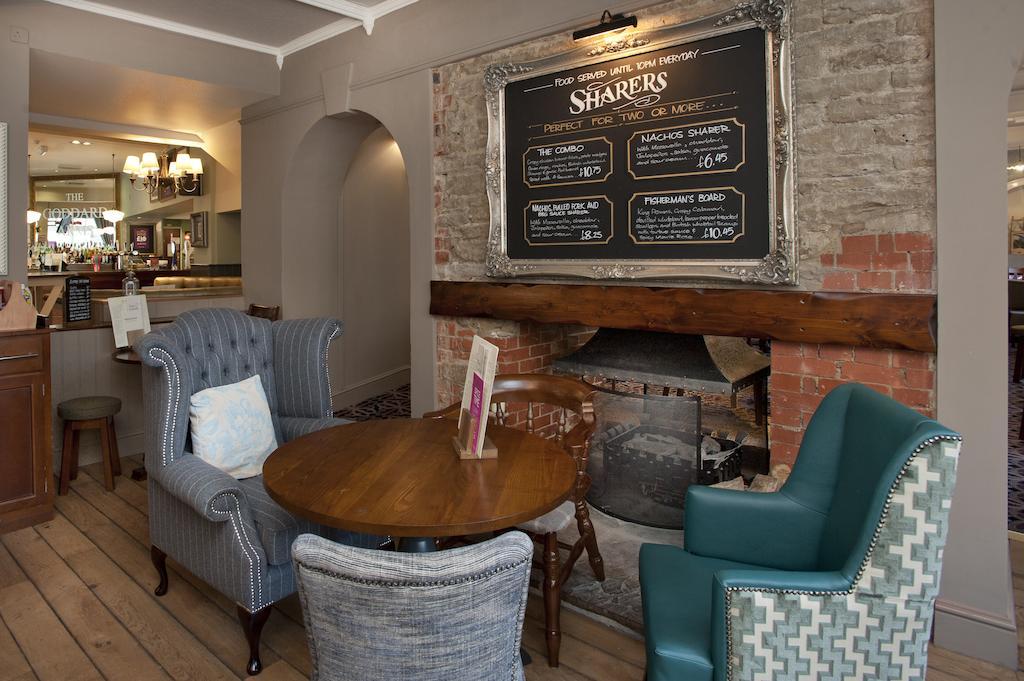 The Goddard Arms Hotel Swindon Buitenkant foto