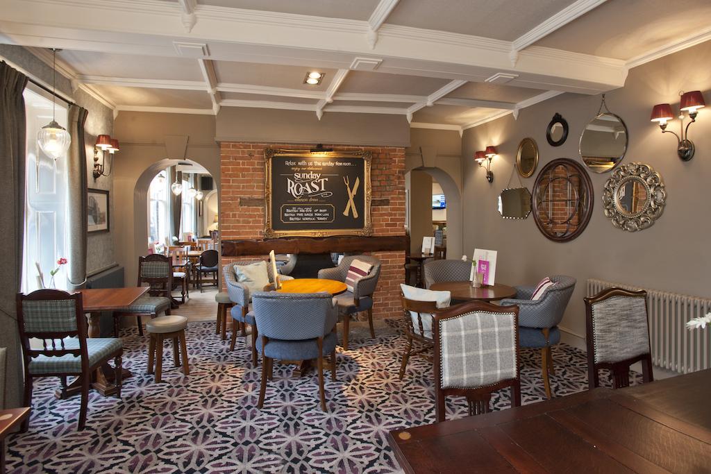The Goddard Arms Hotel Swindon Buitenkant foto